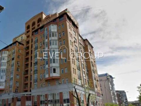 комерційна за адресою Почайнинська вул., 70