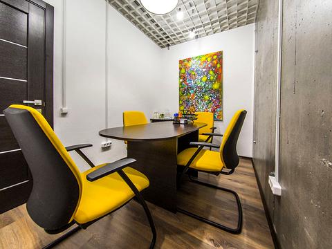 комерційна за адресою Лесі Українки бульв., 7-А