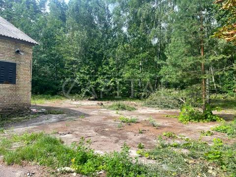 коммерческая по адресу Приморська, 3