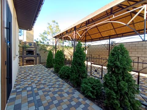 будинок за адресою Висоцького просп.