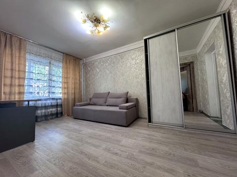 квартира за адресою Марії Капніст вул. (Желябова), 10