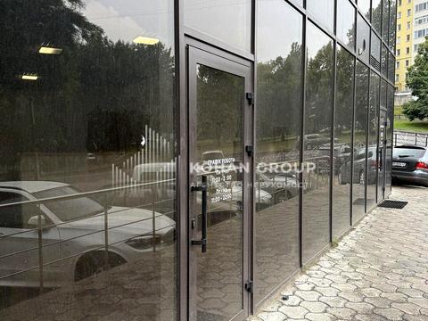 комерційна за адресою Свободи вул., 12а