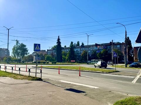 коммерческая по адресу Победы просп., 27