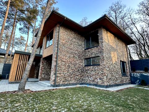 будинок за адресою Віта Поштовп