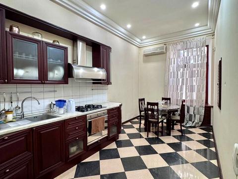 квартира за адресою Пастера вул., 32