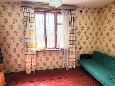 будинок за адресою Квітнева