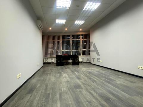 комерційна за адресою Кловський узвіз (Кловський), 7a