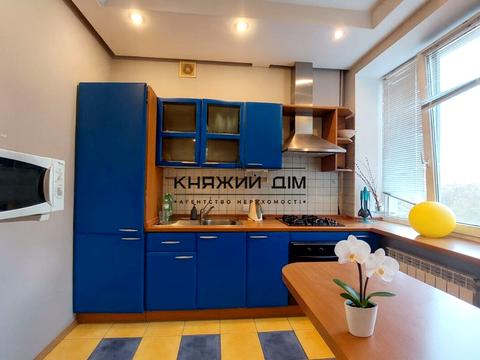 квартира за адресою Круглоуніверситетська вул., 13