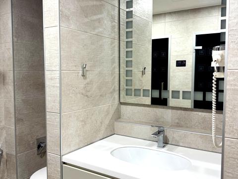 квартира за адресою Василя Тютюнника вул. (Анрі Барбюса), 53
