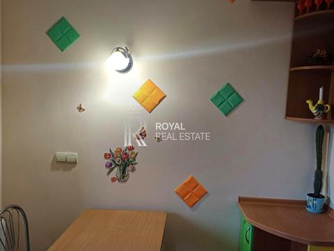 квартира за адресою Анни Ахматової вул., 6