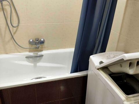 квартира за адресою Академіка Корольова вул., 2а