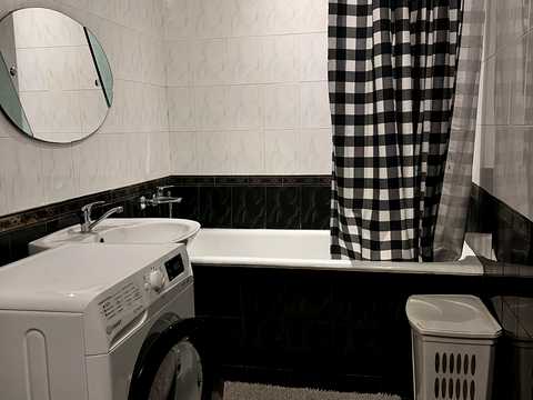 квартира за адресою Ревуцького вул., 42-А