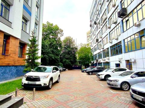 коммерческая по адресу Голосеевская ул., 17