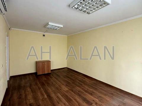 комерційна за адресою Голосіївська пл., 7