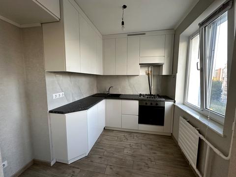 квартира за адресою Богатирська вул., 20