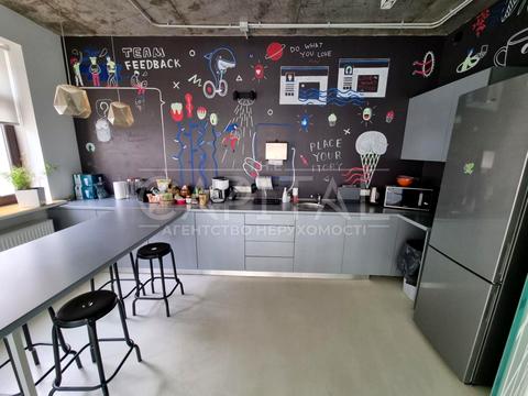 коммерческая по адресу Воздвиженская ул., 44