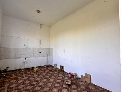 коммерческая по адресу Центральна ул., 8