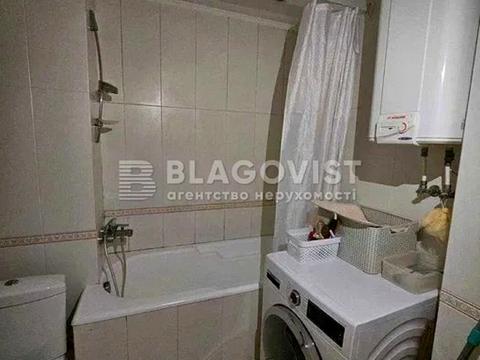 квартира за адресою Миколи Бажана просп., 7-А
