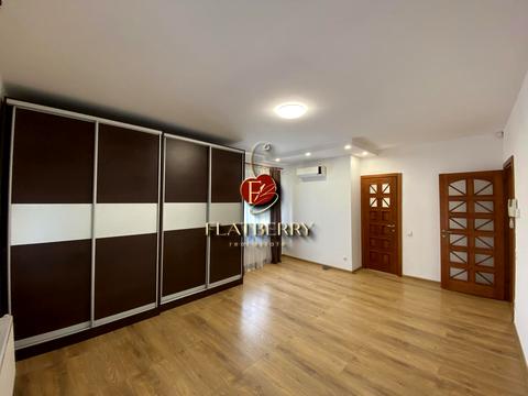 комерційна за адресою Стратегічне шосе (Науки), 48