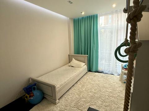 квартира за адресою Регенераторна вул., 4 к11