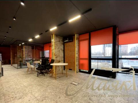 комерційна за адресою Джона Маккейна вул. (Івана Кудрі), 1