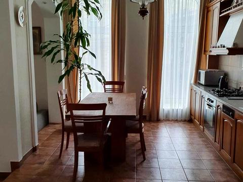 квартира за адресою Архітектора Городецького вул., 11-А