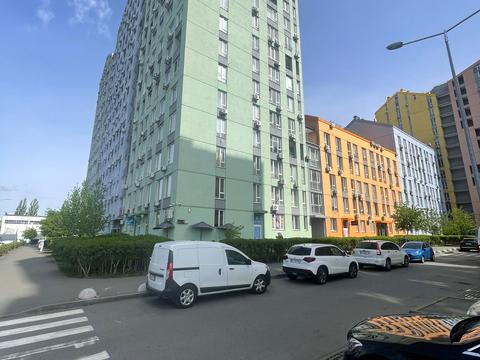 коммерческая по адресу Соборности просп. (Воззʼєднання), 17