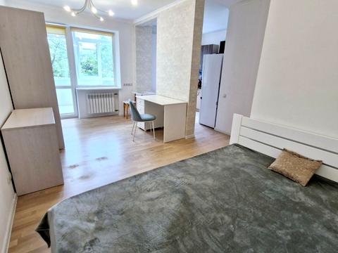 квартира за адресою Євгена Коновальця вул. (), 85в