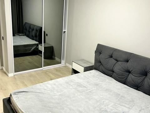 квартира за адресою Дніпровська набережна вул., 20-А