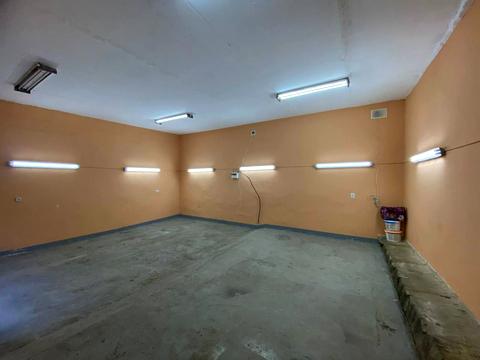 комерційна за адресою Романа Шухевича вул., 1