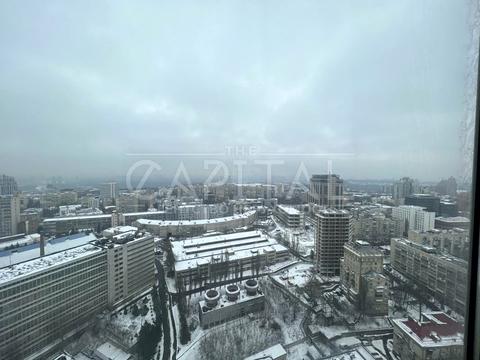 комерційна за адресою Кловський узвіз, 7