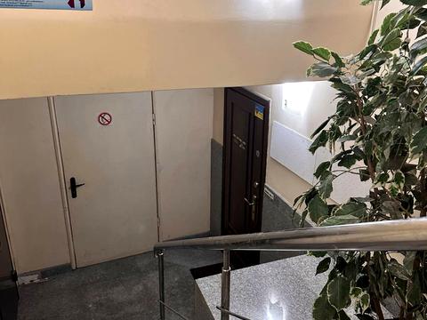комерційна за адресою Михайла Бойчука вул. (Кіквідзе), 1/2