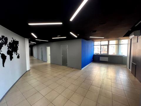 коммерческая по адресу Леси Украинки бульв., 23