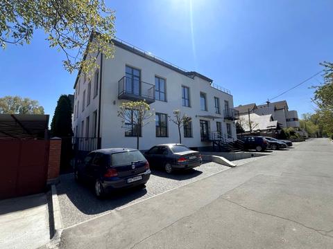 комерційна за адресою Науки просп. (Гагаріна), 22