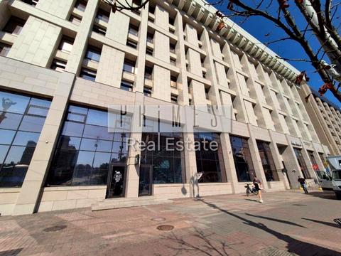 коммерческая по адресу Крещатик ул., 18/2