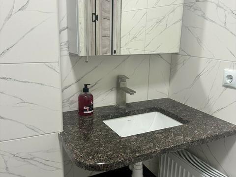 квартира за адресою Домбровського вул., 3