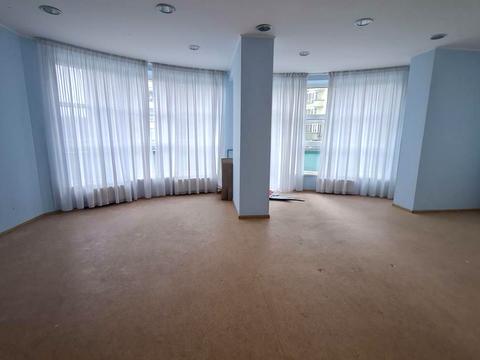 комерційна за адресою Кловський узвіз, 2 б