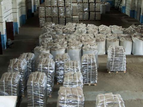 комерційна за адресою Шухевича, 17