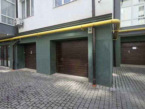 паркомісце за адресою Височана вул., 6