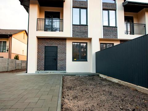 будинок за адресою Дачна