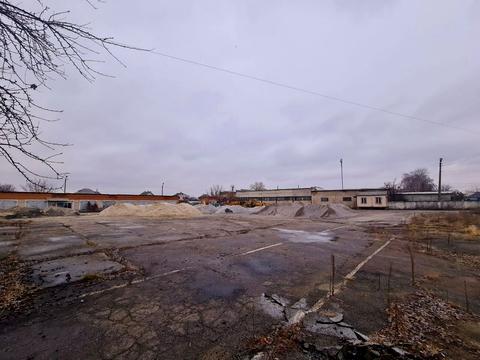 коммерческая по адресу Богдана Хмельницького, 182