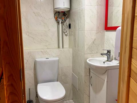 комерційна за адресою Прорізна вул., 5