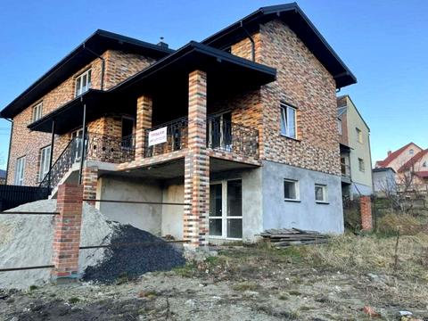 будинок за адресою Роксоляни вул.