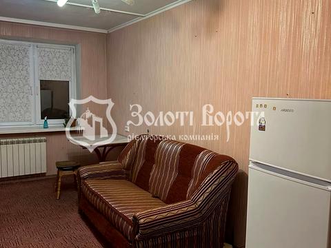 комната по адресу Азербайджанская ул. (Бакинських Комісарів), 8-Б