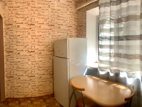квартира за адресою Високовольтна вул., 28