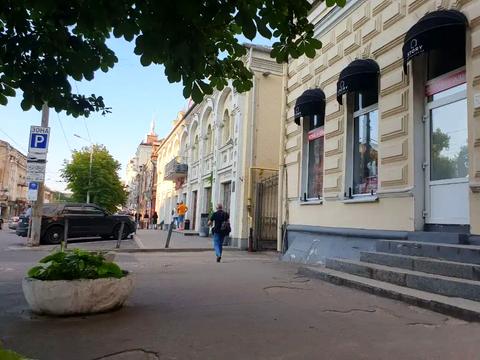 комерційна за адресою Лазаря Глоби вул. (Андрія Фабра), 9