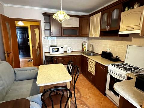 квартира за адресою Крайня, 1а
