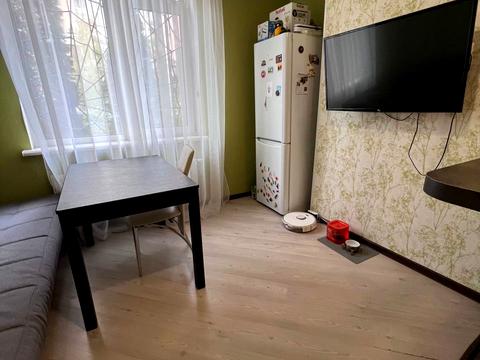 квартира за адресою Василя Симоненка вул., 5-А