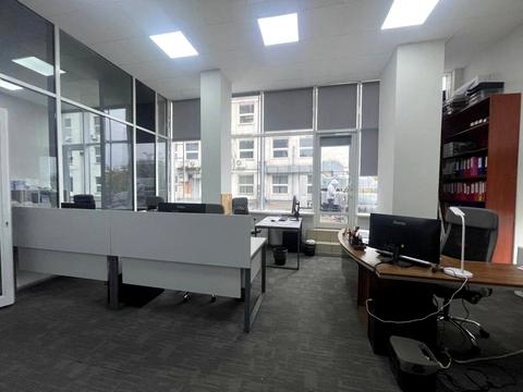 комерційна за адресою Велика Васильківська вул. (Червоноармійська), 72-А