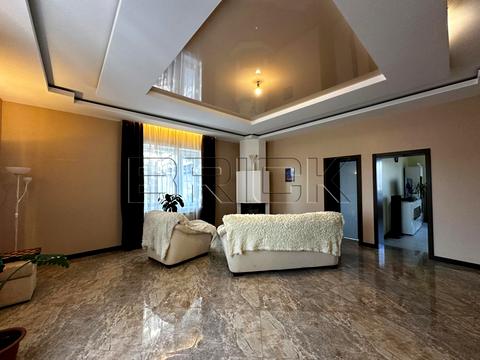 будинок за адресою Вишнева вул., 3